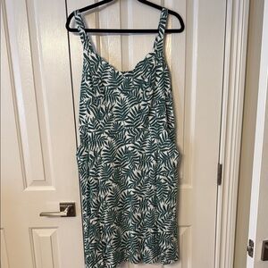 41 Hawthorn Teal and White Leaf Pattern Dress